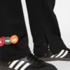 Script sweatpants